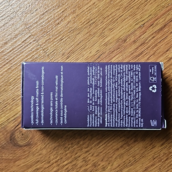 Tarte Amazonian Clay Foundation - Picture 2 of 5